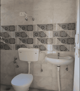 Image of 833 Sq.ft 3 BHK Apartment / Flat for sale in Signature Global Golf Green, Sector 79, Gurgaon for Rs. 7300000
