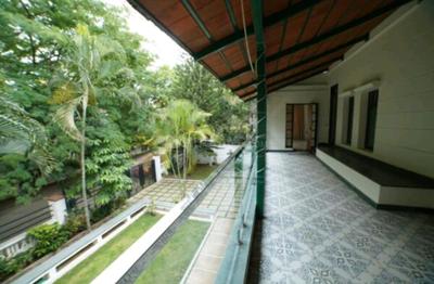 Balcony Image of 6000 Sq.ft 5 BHK Villa for rent in Singapore Gardens and Green Fields, Subramanyapura Bengaluru for Rs. 350000