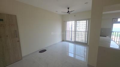 Living Room Image of 595 Sq.ft 1 BHK Apartment / Flat for rent in Swastik Platinum, Vikhroli East Mumbai for Rs. 48500