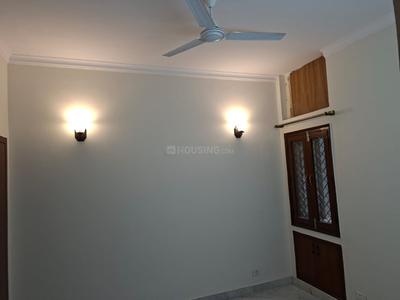 Bedroom Image of 2170 Sq.ft 3 BHK Builder Floor for rent in Uday Park New Delhi for Rs. 90000