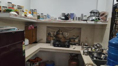 Kitchen Image of 1000 Sq.ft 2.5 BHK Builder Floor for rent in Sector 6 Gurgaon for Rs. 16000