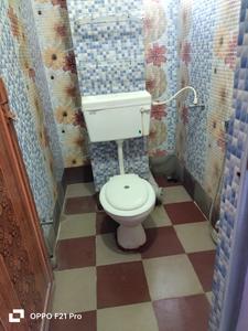 Bathroom Image of 850 Sq.ft 2 BHK Apartment / Flat for rent in Kalyani Nadia for Rs. 14000