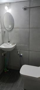 Bathroom Image of 1400 Sq.ft 2 BHK Independent House for rent in Viyyoor Thrissur for Rs. 15000
