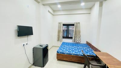 Bedroom Image of 600 Sq.ft 1 RK Builder Floor for rent in Indra Puri Colony Indore for Rs. 10000