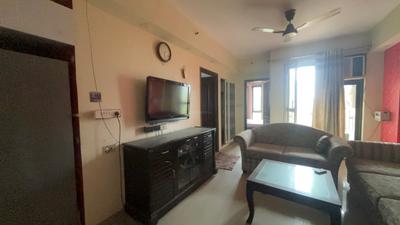 Living Room Image of 900 Sq.ft 2 BHK Apartment / Flat for sale in Logix Blossom County, Sector 137 Noida for Rs. 9600000