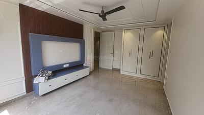 Bedroom Image of 1700 Sq.ft 3 BHK Builder Floor for sale in Anand Vihar New Delhi for Rs. 35000000
