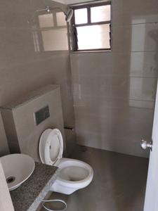 Common Bathroom Image of 1015 Sq.ft 3 BHK Apartment / Flat for sale in Adani Atrius, Jagatpur Ahmedabad for Rs. 9240000