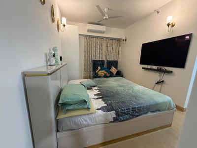 Bedroom Image of 2300 Sq.ft 3.5 BHK Apartment / Flat for rent in DLF One Midtown, Karampura New Delhi for Rs. 99900