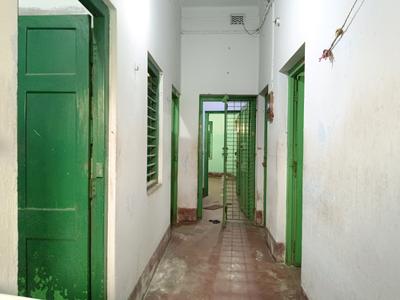 Living Room Image of 2200 Sq.ft 7 BHK Independent House for sale in Behala Kolkata for Rs. 14000000