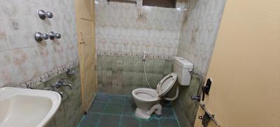 Image of 1200 Sq.ft 2 BHK Builder Floor for rent in Cox Town, Bengaluru for Rs. 26000