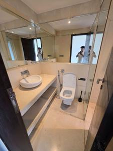 Bathroom Image of 1100 Sq.ft 2 BHK Apartment / Flat for rent in RNA Continental, Chembur Mumbai for Rs. 87000