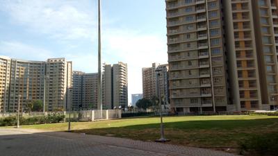 Image of 2280 Sq.ft 3 BHK Apartment / Flat for rent in Adani The Meadows, Shantigram, Ahmedabad for Rs. 42000