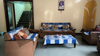 Living Room Image of 1600 Sq.ft 3 BHK Independent House for rent in Saudamini Sudamini Society, Kothrud Pune for Rs. 48000