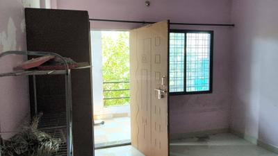 Bedroom Image of 600 Sq.ft 1.5 BHK Builder Floor for rent in Kharbi Nagpur for Rs. 10000