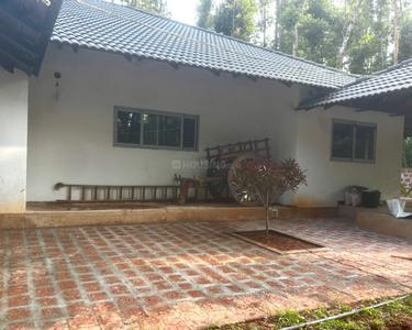 Image of 3900 Sq.ft 2.5 BHK Independent House for sale in Mugathihalli, Chikkamagaluru for Rs. 25000000