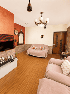 Living Room Image of 800 Sq.ft 2 BHK Apartment / Flat for sale in Andheri West Mumbai for Rs. 21000000