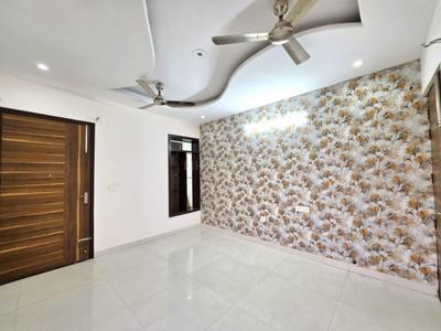 Bedroom Image of 1550 Sq.ft 4 BHK Builder Floor for sale in Mittal Friends Enclave, Kishanpura Zirakpur for Rs. 7700000