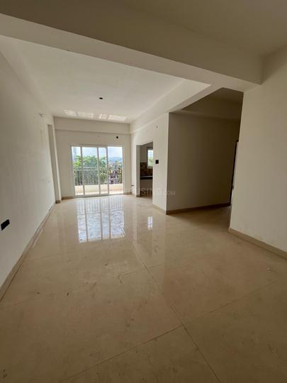 SHRISTI SIDDHARTH Main Image 1