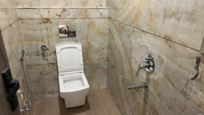 Bathroom Image of 1500 Sq.ft 1 BHK Builder Floor for rent in Scheme 78 Indore for Rs. 19500