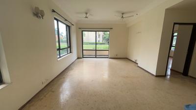 Living Room Image of 1250 Sq.ft 2 BHK Apartment / Flat for rent in Unitech Fresco, Sector 50 Gurgaon for Rs. 46500