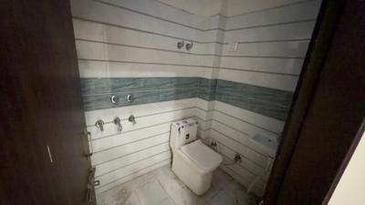 Image of 900 Sq.ft 3 BHK Builder Floor for rent in Mayur Vihar Phase 1, New Delhi for Rs. 25000