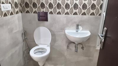 Image of 950 Sq.ft 2 BHK Apartment / Flat for rent in Supertech The Romano, Sector 118, Noida for Rs. 24006