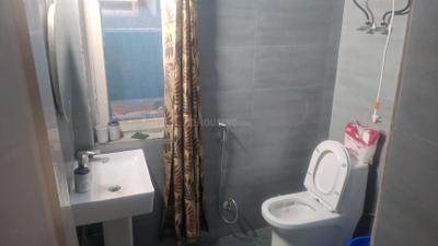 Image of 1400 Sq.ft 2.5 BHK Apartment / Flat for rent in Arun Vihar, Sector 37, Noida for Rs. 43000