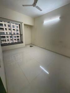 Bedroom Image of 620 Sq.ft 2 BHK Apartment / Flat for rent in Rustomjee Azziano, Thane West Thane for Rs. 44000