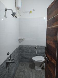 Bathroom Image of 1000 Sq.ft 2 BHK Builder Floor for rent in K R Puram Bengaluru for Rs. 20000