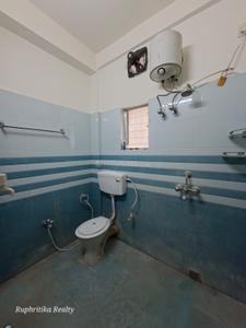 Bathroom Image of 802 Sq.ft 2 BHK Apartment / Flat for sale in Naktala Kolkata for Rs. 4000000