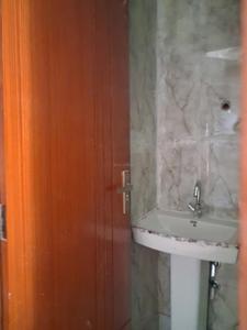 Common Bathroom Image of 1050 Sq.ft 2 BHK Apartment / Flat for sale in Sector 73 Noida for Rs. 3900000