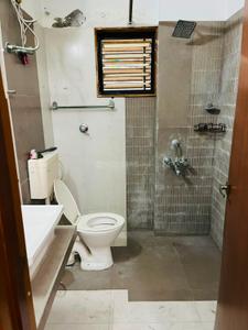 Image of 1980 Sq.ft 3 BHK Apartment / Flat for rent in Sheladia Prestige Tower, Bodakdev, Ahmedabad for Rs. 35000