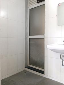 Common Bathroom Image of 896 Sq.ft 2 BHK Apartment / Flat for rent in Godrej Emerald, Kasarvadavali Thane for Rs. 27499