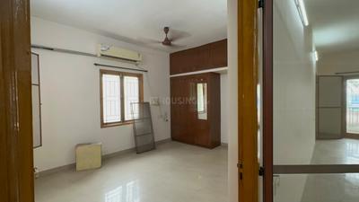 Bedroom Image of 2475 Sq.ft 4 BHK Apartment / Flat for rent in Maduravoyal Chennai for Rs. 60000