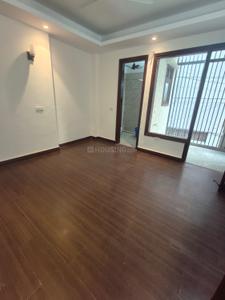 Bedroom Image of 1800 Sq.ft 3 BHK Builder Floor for rent in Kailash Colony New Delhi for Rs. 95000