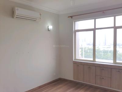 Bedroom Image of 1800 Sq.ft 3 BHK Apartment / Flat for sale in Raheja Vedaanta, Sector 108 Gurgaon for Rs. 16200000