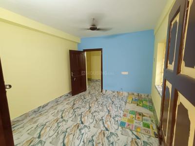 Bedroom Image of 705 Sq.ft 2 BHK Builder Floor for rent in Sinthi Kolkata for Rs. 12000