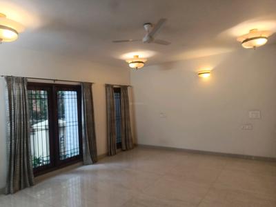Living Room Image of 4000 Sq.ft 4 BHK Apartment / Flat for rent in RMV Extension Stage 2 Bengaluru for Rs. 275000