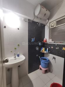 Bathroom Image of 590 Sq.ft 1 BHK Apartment / Flat for rent in Icon Windsor Apartments, Wakad Pune for Rs. 25000