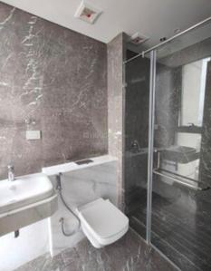 Bathroom Image of 1450 Sq.ft 3 BHK Apartment / Flat for sale in Rustomjee Crown, Prabhadevi Mumbai for Rs. 105000000