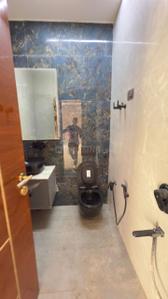 Bathroom Image of 1000 Sq.ft 2 BHK Builder Floor for rent in Alpha I Greater Noida for Rs. 23000