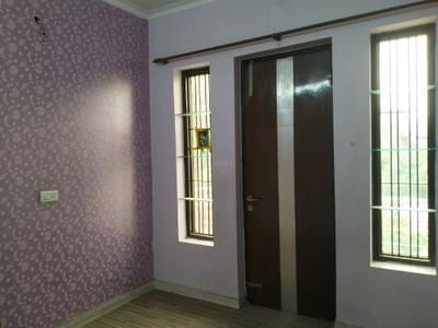 Bedroom Image of 1200 Sq.ft 3 BHK Builder Floor for rent in Vikaspuri New Delhi for Rs. 32000