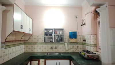 Kitchen Image of 1400 Sq.ft 3 BHK Builder Floor for rent in Sector 14 Gurgaon for Rs. 48500