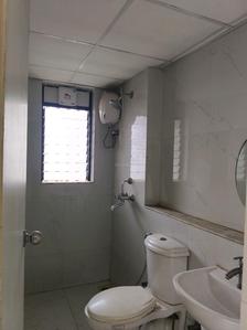 Common Bathroom Image of 611 Sq.ft 1 BHK Apartment / Flat for sale in Runwal Gardens Phase 2 Bldg no 18 23, Dombivli East Thane for Rs. 4499999