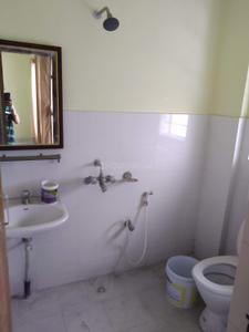 Bathroom Image of 795 Sq.ft 2 BHK Apartment / Flat for rent in Jupiter Airport Residency, Birati Kolkata for Rs. 15500