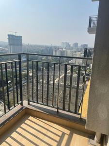 Balcony Image of 900 Sq.ft 1.5 BHK Apartment / Flat for rent in Amanora Gold Towers, Hadapsar Pune for Rs. 40000
