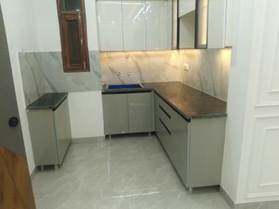 Kitchen Image of 950 Sq.ft 2 BHK Apartment / Flat for sale in Sector 110 Noida for Rs. 3400000