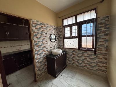 Kitchen Image of 1300 Sq.ft 3 BHK Apartment / Flat for sale in Rukanpura Patna for Rs. 10000000