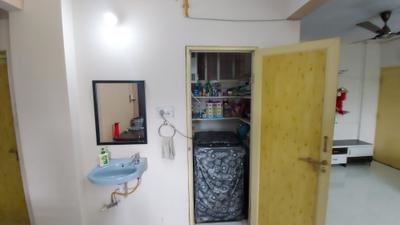 Image of 950 Sq.ft 2 BHK Apartment / Flat for sale in Sairam Residency, Palanpur Jakatnaka, Surat for Rs. 3200000