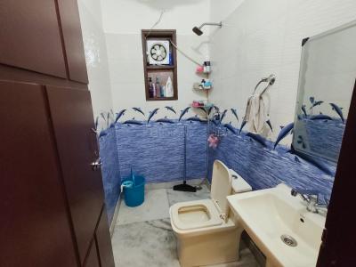 Bathroom Image of 802 Sq.ft 2 BHK Builder Floor for sale in Krishna Nagar New Delhi for Rs. 5200000